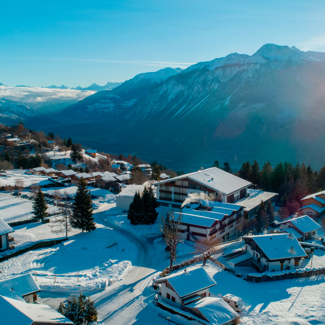 Les Roches Sommet Education